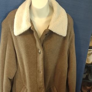 Liz Claiborne shearling coat. Xl tan
